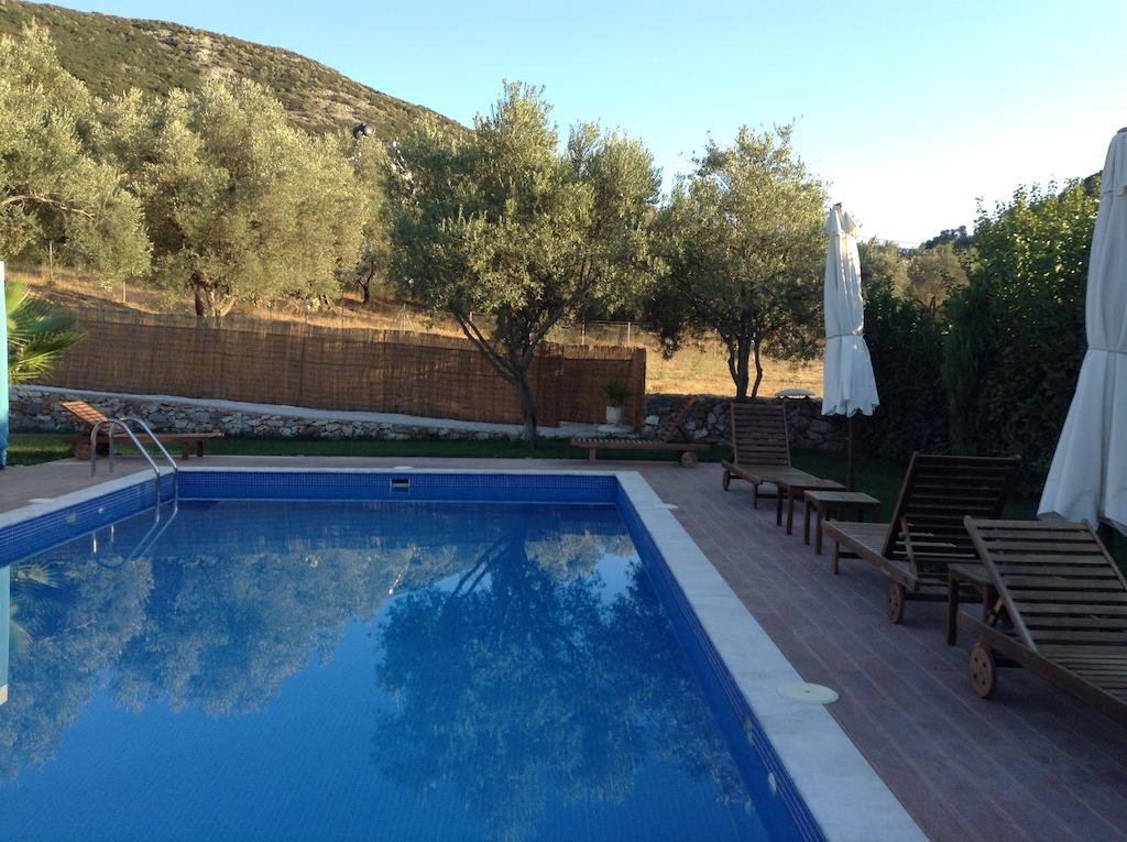 Appartement Andriotis Rooms & Houses Skála Loutrón