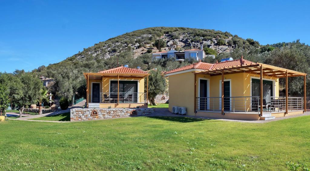 Andriotis * Skala Loutron